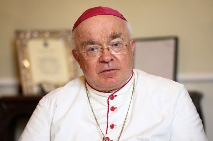 Mons. Józef Wezolowski, arzobispo acusado de pederastia